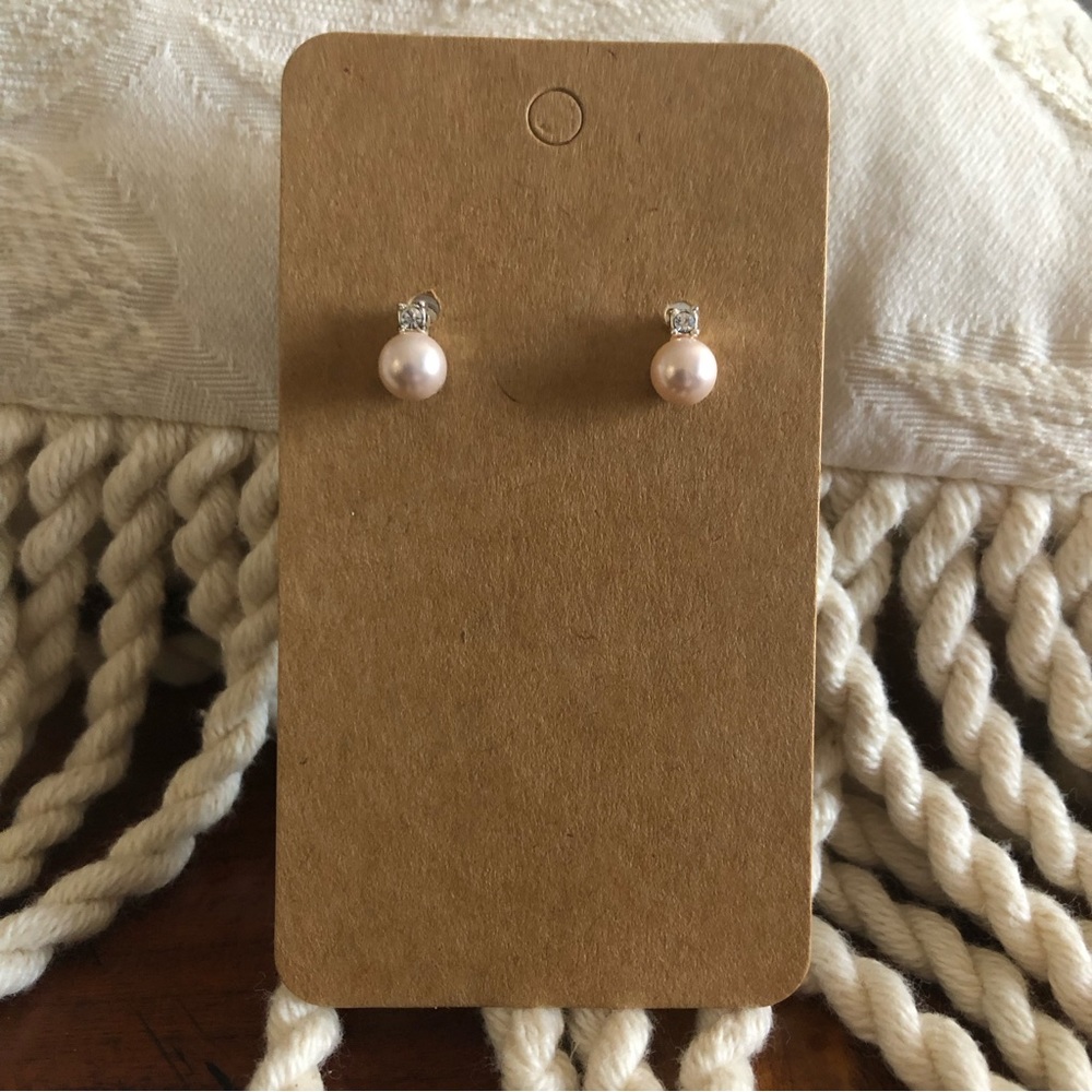 Vintage 80s Roman light blush pearl stone accent pierced earrings